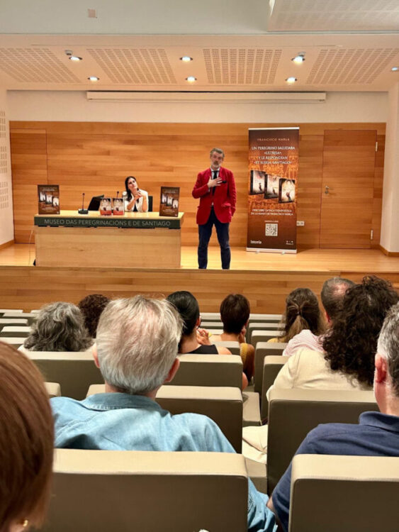 Presentación oficial de Santiago Presentación oficial de Santiago